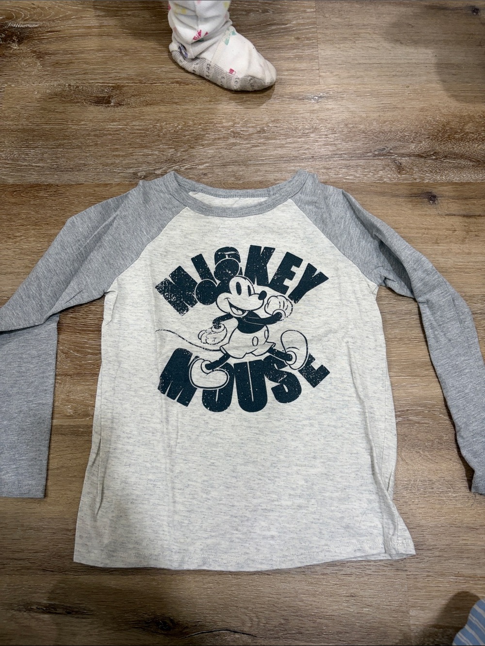 Disney Mickey Mouse Long Sleeve Raglan Tee - Heather Gray & Gray